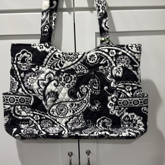 New with tags Vera Bradley midnight Paisley pleated tote - Picture 5 of 7
